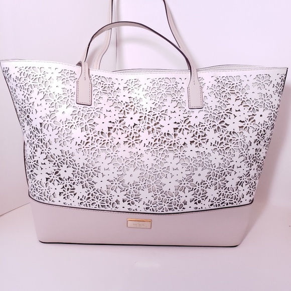 Kate Spade spring flower tote - Picture 2 of 8